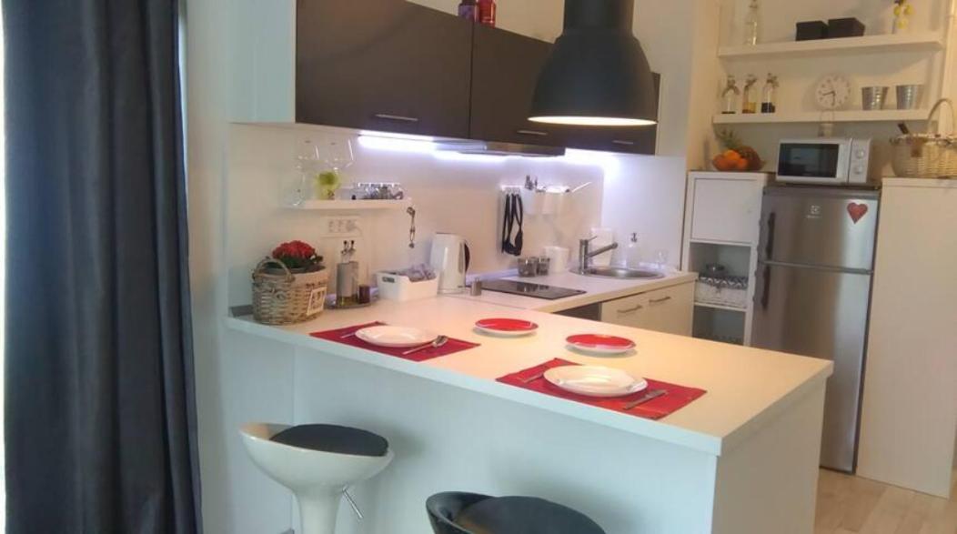 New Studio Apartment Sun With Free Parking ザグレブ エクステリア 写真