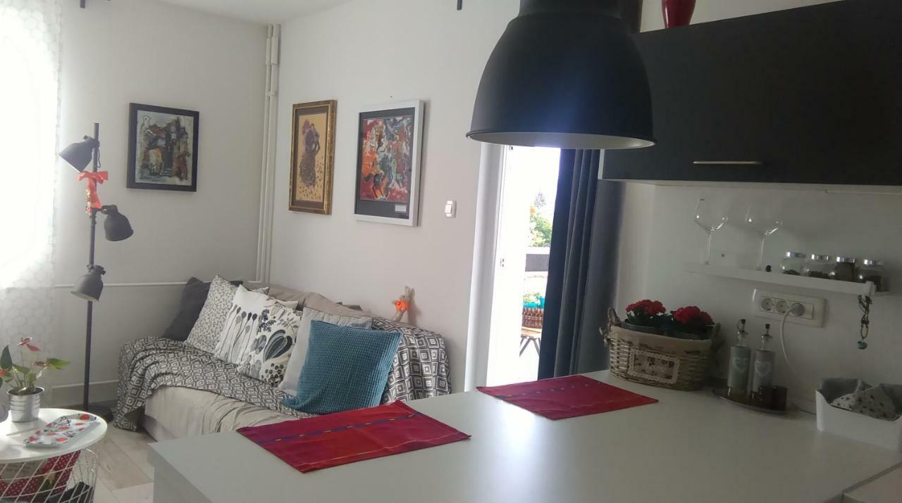 New Studio Apartment Sun With Free Parking ザグレブ エクステリア 写真