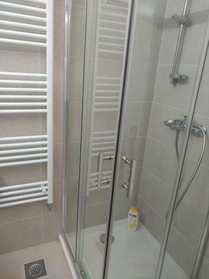 New Studio Apartment Sun With Free Parking ザグレブ エクステリア 写真