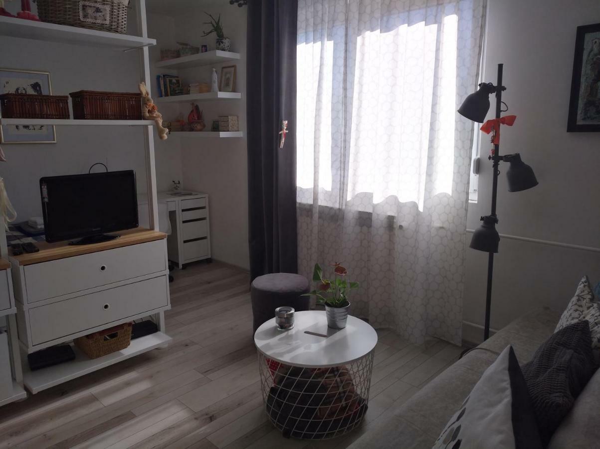 New Studio Apartment Sun With Free Parking ザグレブ エクステリア 写真