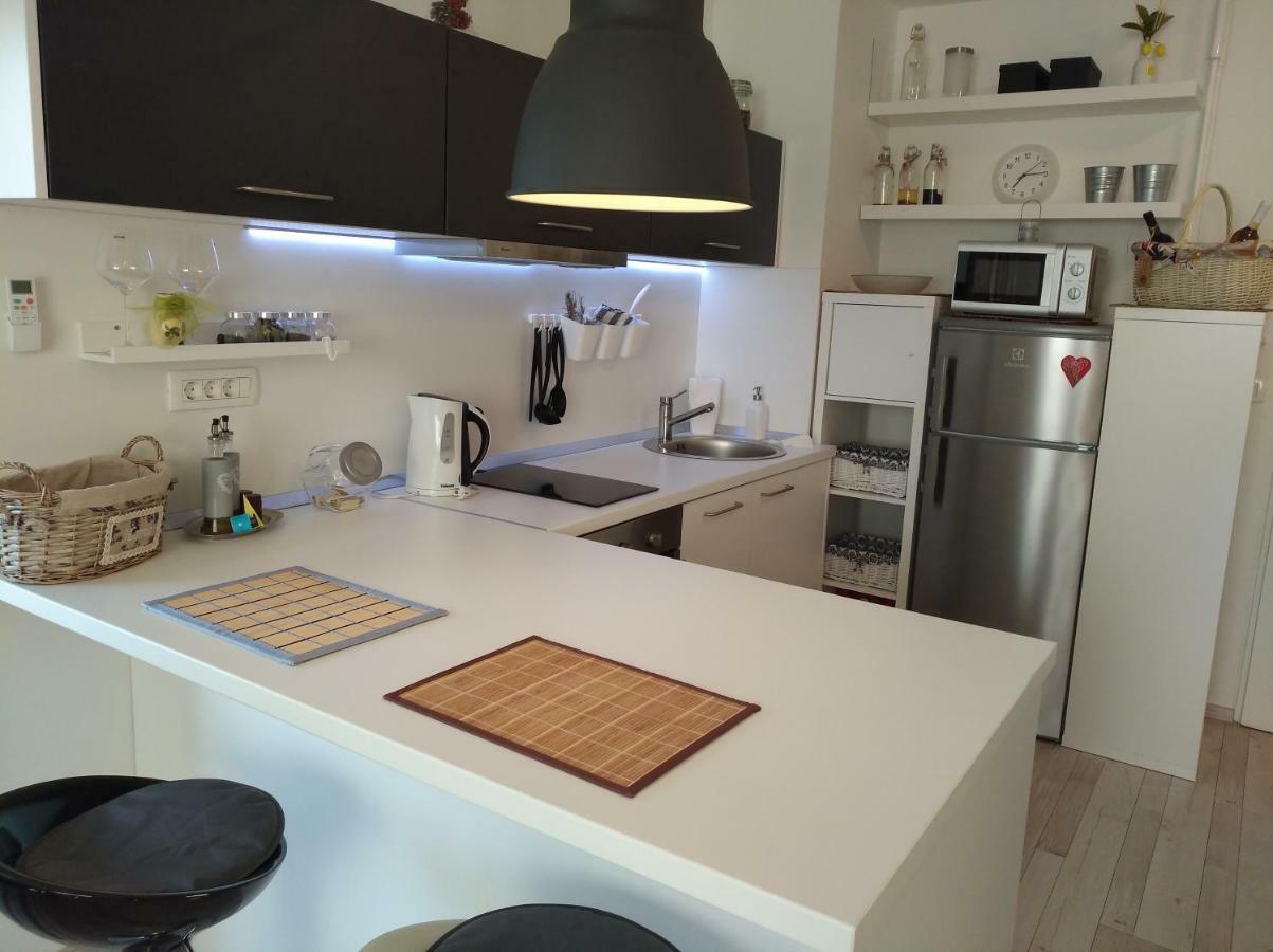 New Studio Apartment Sun With Free Parking ザグレブ エクステリア 写真